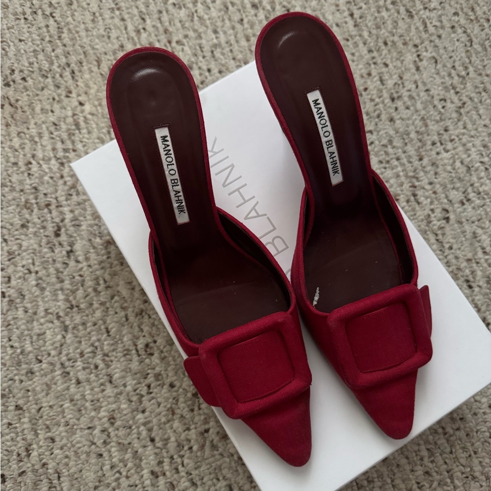 Manolo Blahnik Maysale